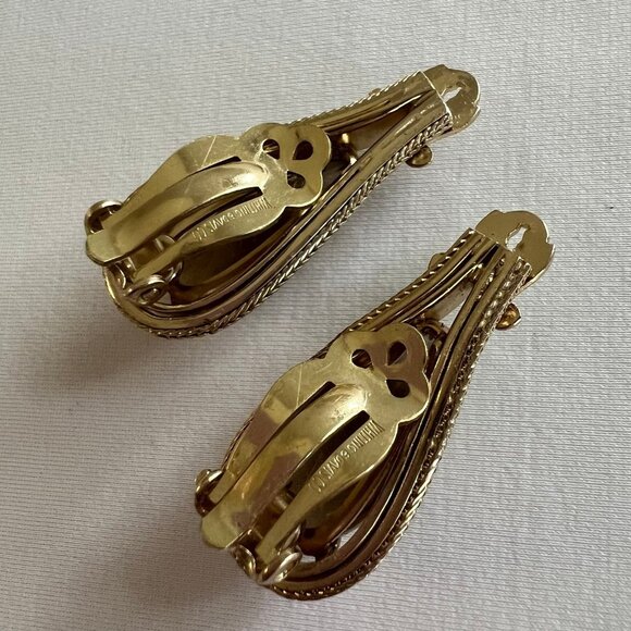Vintage Gold Tone Whiting & Davis Brand Smokey Glass Teardrop Clip On Earrings - Picture 3 of 6